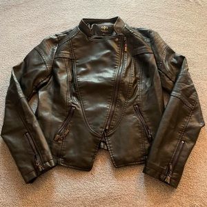 black detailed cropped leather jacket
